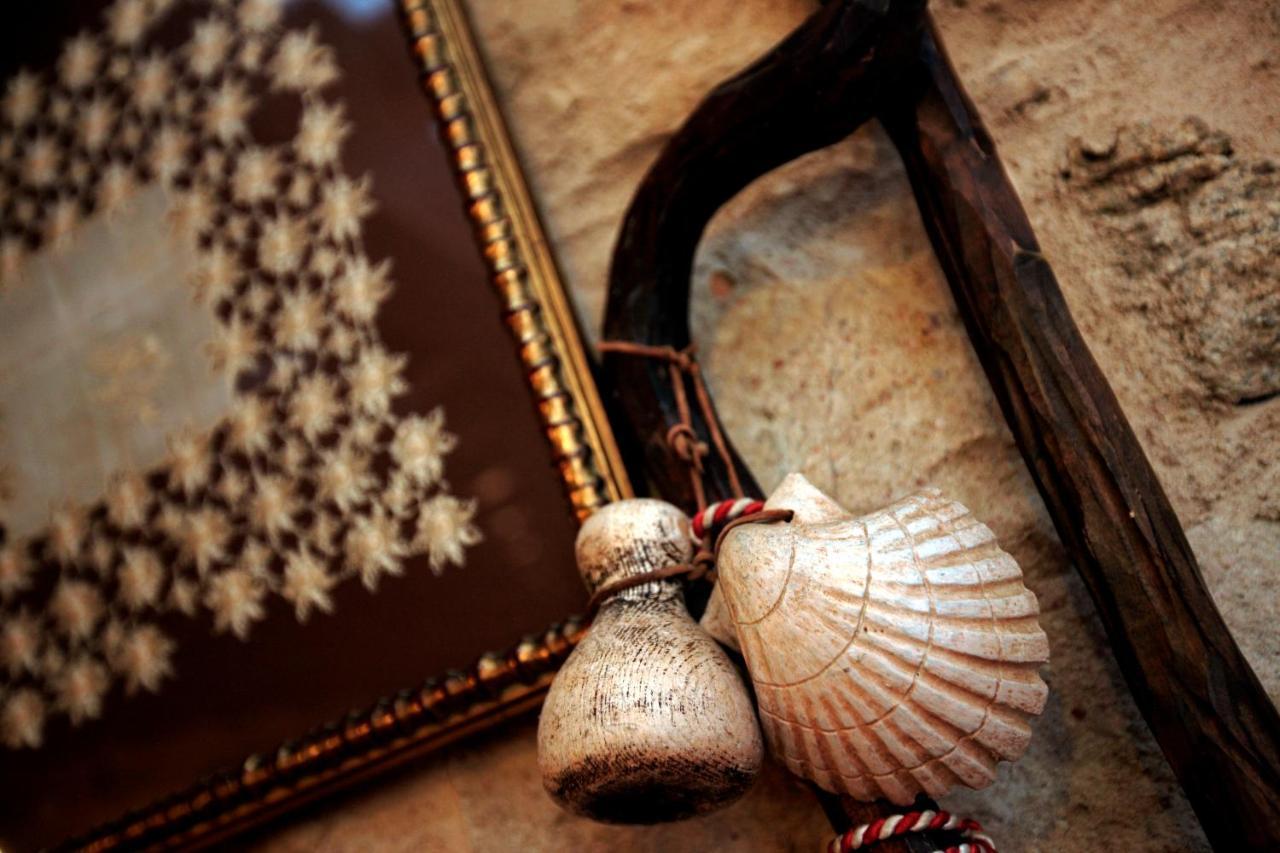 Posada Real Del Buen Camino Villanueva de Campean ภายนอก รูปภาพ