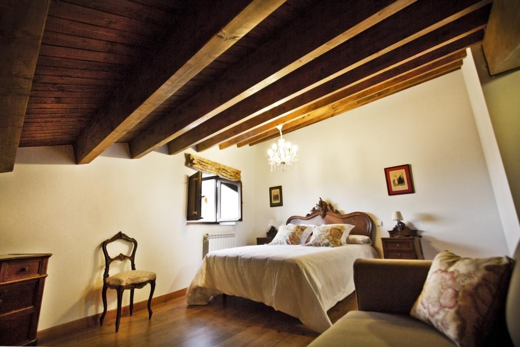 Posada Real Del Buen Camino Villanueva de Campean ห้อง รูปภาพ