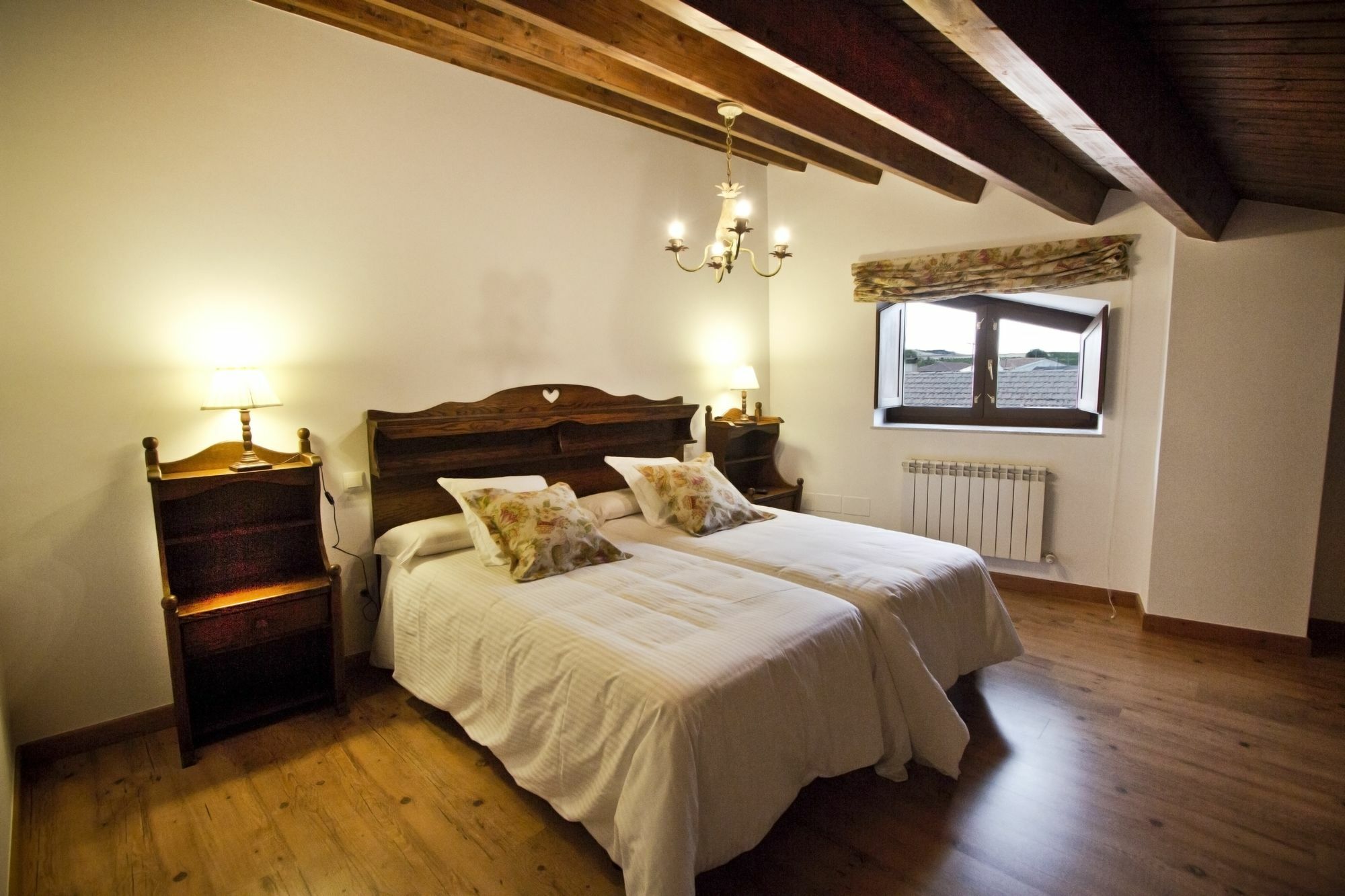Posada Real Del Buen Camino Villanueva de Campean ภายนอก รูปภาพ
