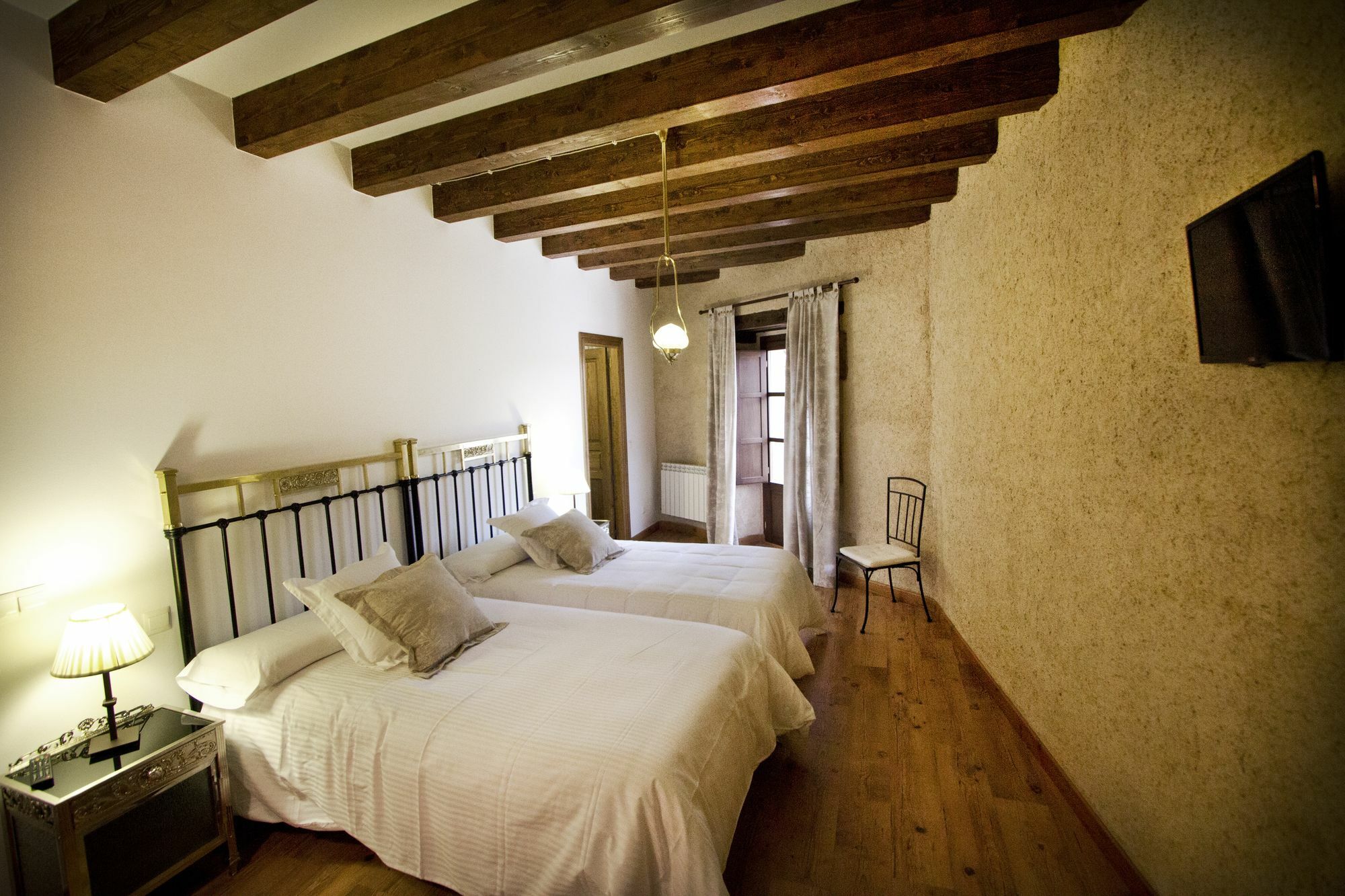 Posada Real Del Buen Camino Villanueva de Campean ภายนอก รูปภาพ