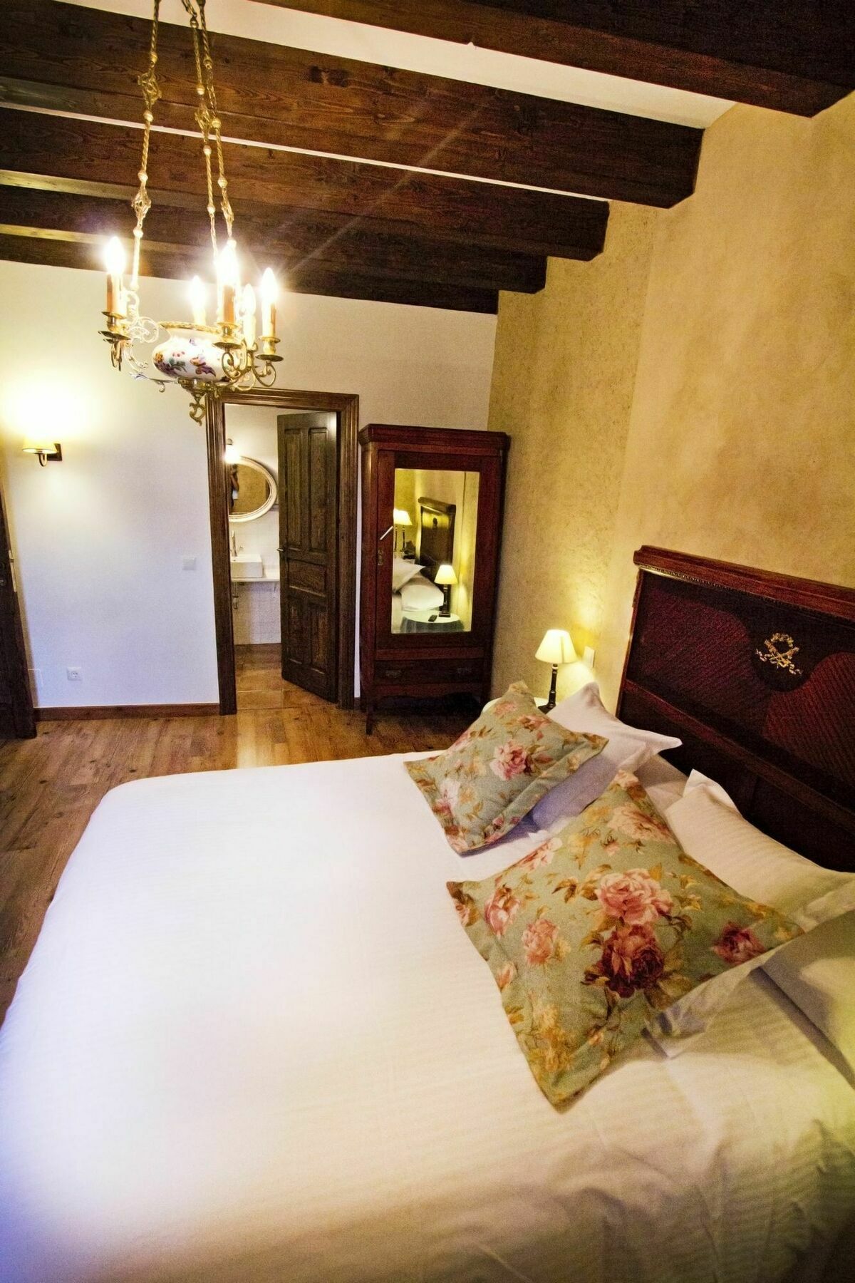 Posada Real Del Buen Camino Villanueva de Campean ภายนอก รูปภาพ